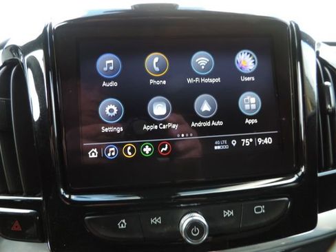 Used 2023 Chevrolet Traverse LT image 26