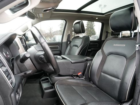 Used 2022 RAM 1500 Laramie image 32