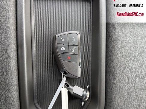 New 2026 GMC Sierra 1500 Elevation image 38