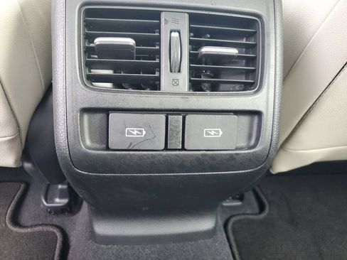 Used 2021 Honda Accord Touring image 12