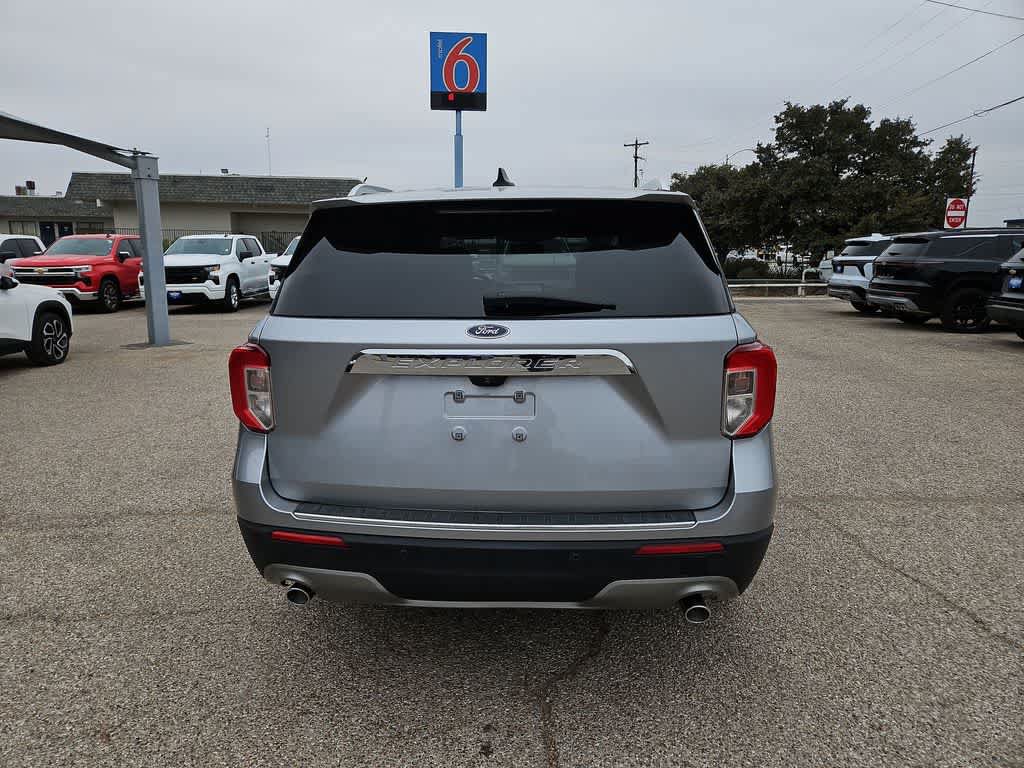 Used 2022 Ford Explorer Limited w/ Hybrid Equipment Group 310A AWD/4WD image 7