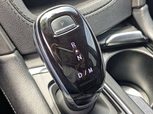 Used 2024 Cadillac XT6 Premium Luxury AWD/4WD image 28