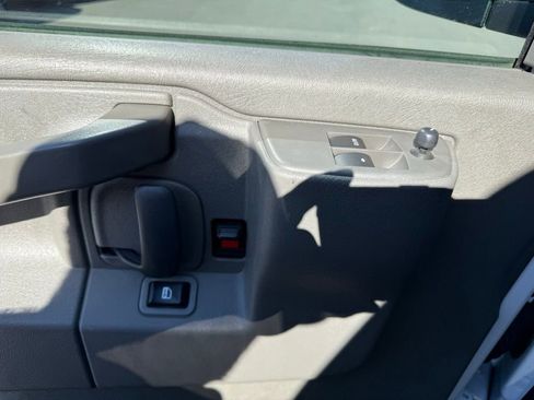 Used 2023 GMC Savana 2500 w/ Driver Convenience Package RWD image 20
