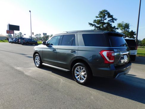 Used 2021 Ford Expedition XLT image 7