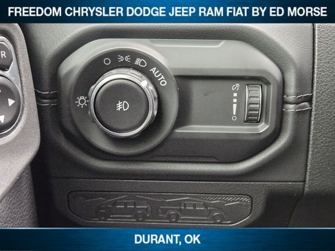 Used 2026 Jeep Wrangler Unlimited Rubicon AWD/4WD image 16