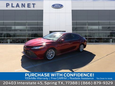 Used 2018 Toyota Camry XLE image 1