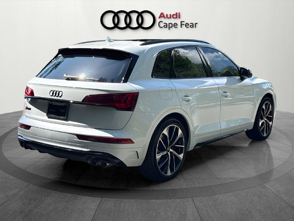 Used 2024 Audi SQ5 Premium Plus w/ Premium Plus Package AWD/4WD image 5
