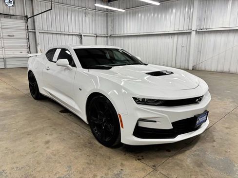 Used 2022 Chevrolet Camaro SS RWD image 1