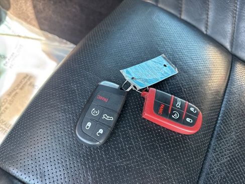 Used 2017 Dodge Challenger SRT Hellcat image 32