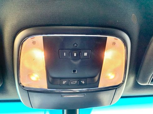 Used 2015 Jeep Grand Cherokee Limited image 17