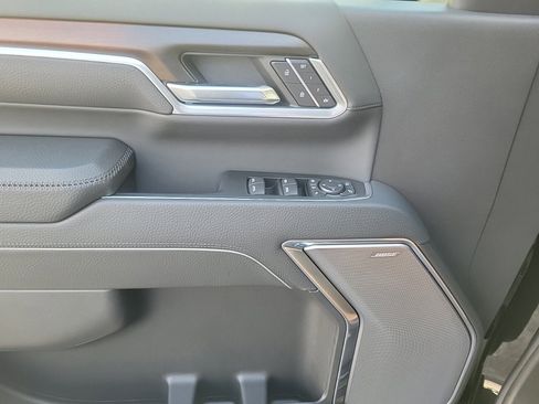 New 2026 GMC Sierra 2500 Denali w/ Denali Reserve Package image 17