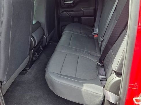 Used 2019 Chevrolet Silverado 1500 Custom w/ Custom Value Package image 5