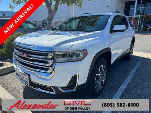Certified 2023 GMC Acadia SLE w/ Driver Convenience Package FWD image 1