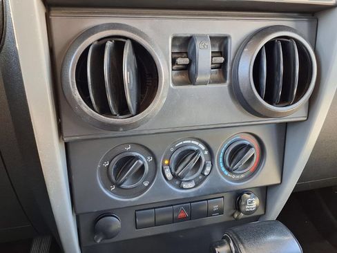 Used 2008 Jeep Wrangler X AWD/4WD image 8