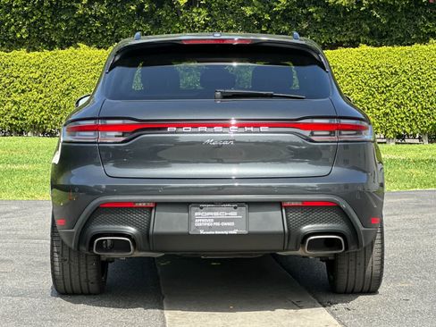 Certified 2025 Porsche Macan image 7