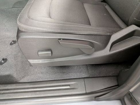 Used 2020 GMC Canyon SLE w/ Driver Alert Package image 13