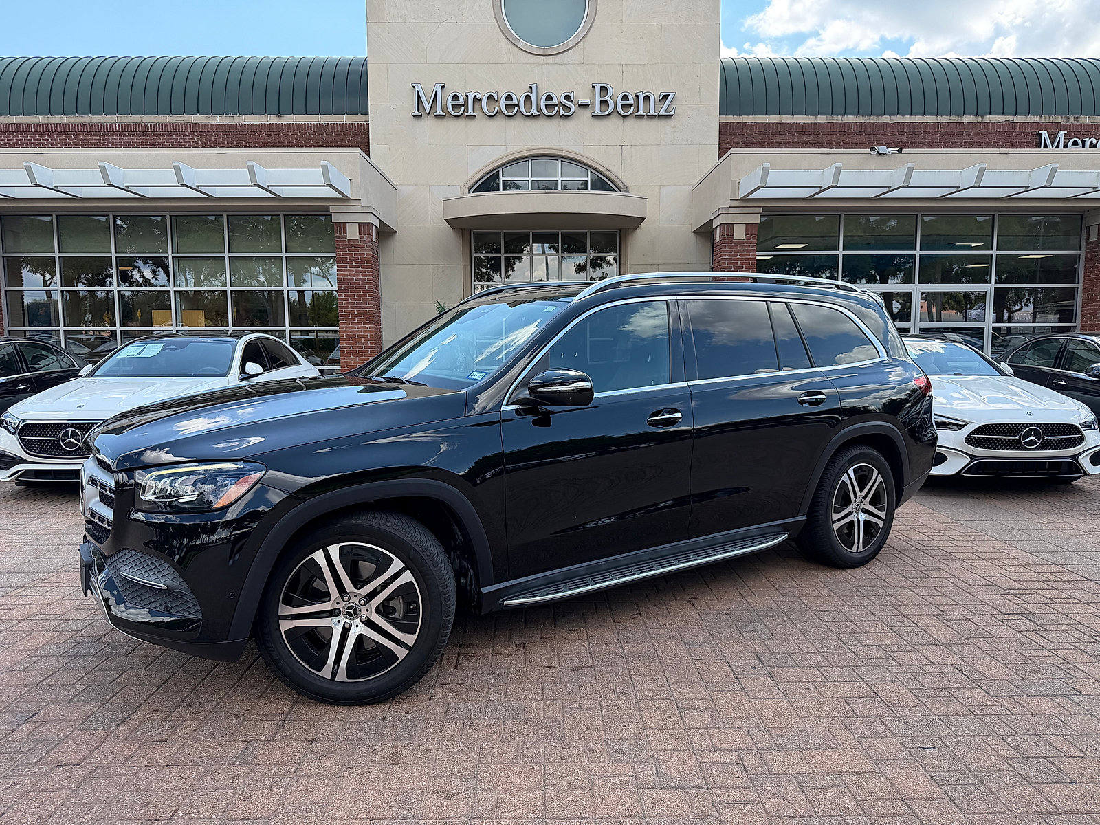 Used 2021 Mercedes-Benz GLS 450 4MATIC image 1