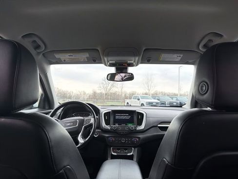 Used 2022 GMC Terrain SLT image 19