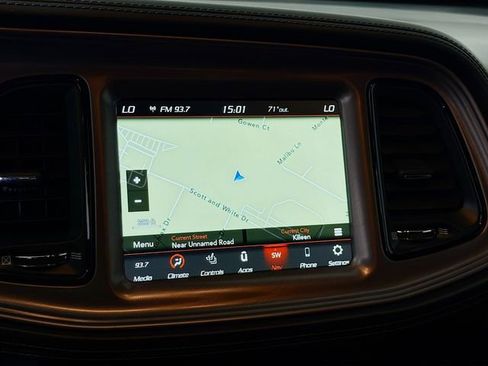 Used 2023 Dodge Challenger R/T w/ Plus Package image 15