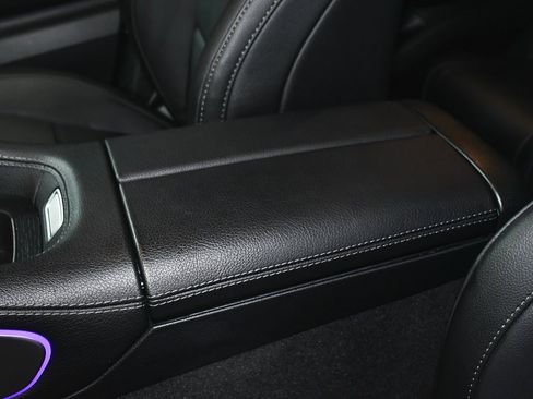 Used 2024 Mercedes-Benz GLE 450 4MATIC image 49