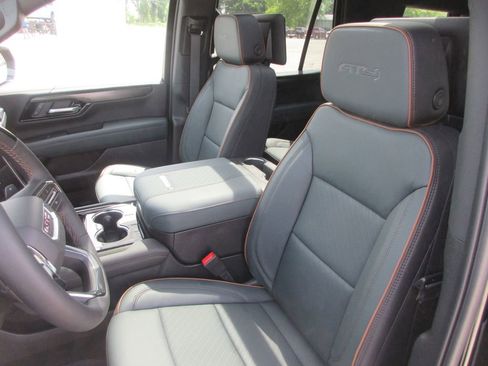 New 2026 GMC Yukon AT4 w/ AT4 Premium Plus Package AWD/4WD image 11
