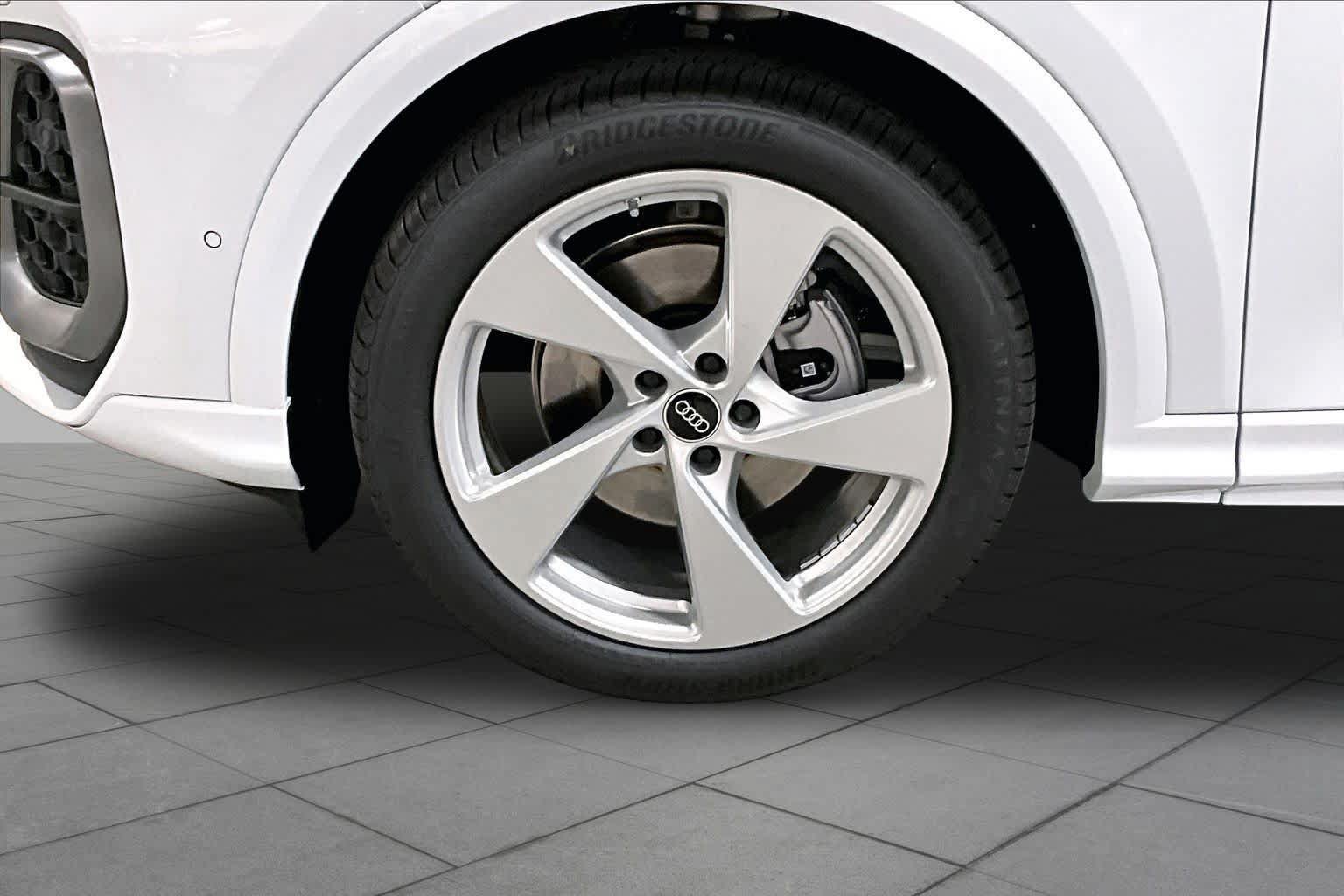 New 2026 Audi Q5 Prestige AWD/4WD image 11
