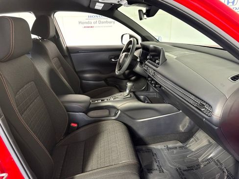 Used 2024 Honda HR-V Sport image 6