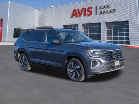 Used 2025 Volkswagen Atlas SE image 9
