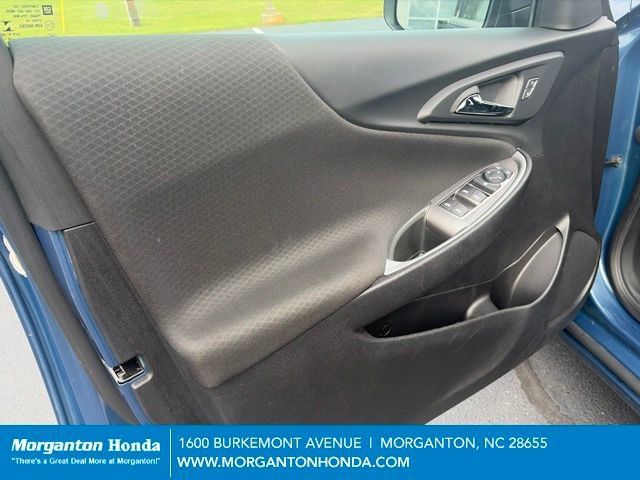 Used 2025 Chevrolet Malibu LT FWD image 11