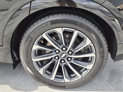 Certified 2024 Cadillac Lyriq Sport image 11