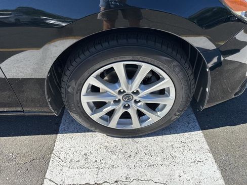 Used 2017 MAZDA MAZDA6 Sport image 11