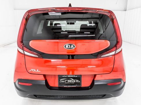 Used 2021 Kia Soul LX FWD image 6