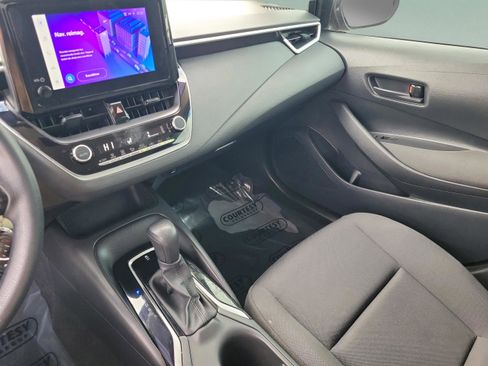 Used 2024 Toyota Corolla LE image 31
