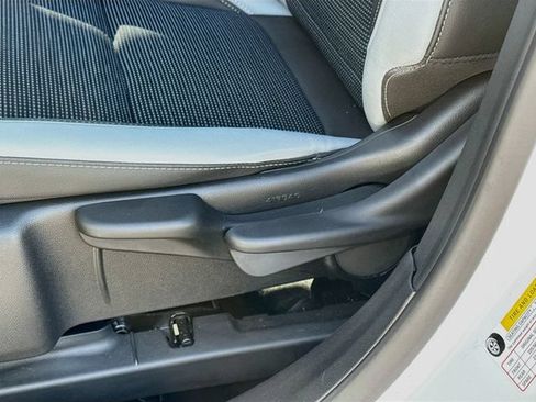 Used 2024 Buick Envista Preferred w/ Convenience II Package FWD image 24