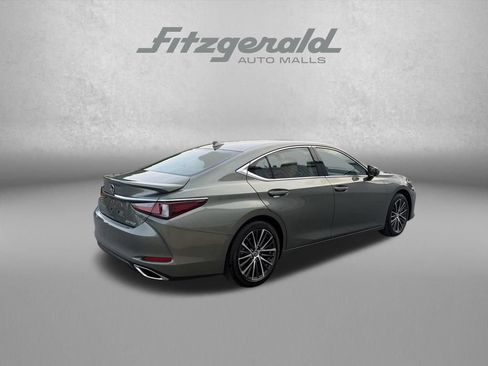 Used 2025 Lexus ES 350 w/ Premium Package FWD image 7