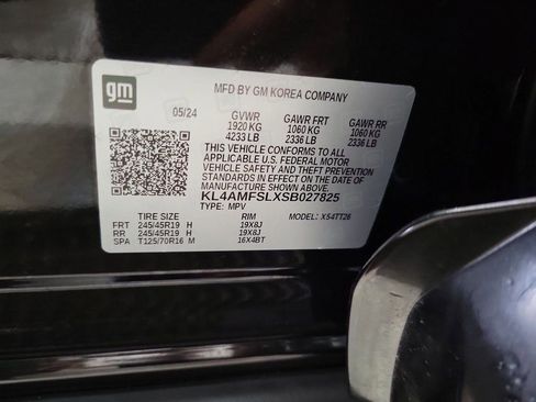 Certified 2025 Buick Encore GX Avenir w/ Avenir Technology Package image 24