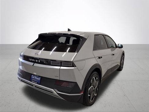 Certified 2024 Hyundai Ioniq 5 SEL AWD/4WD image 15