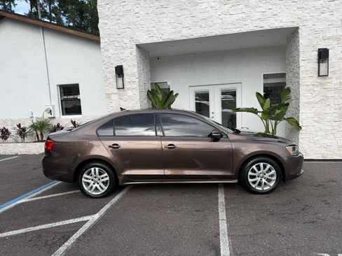 Used 2014 Volkswagen Jetta SE FWD image 16