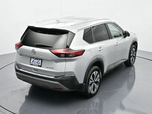 Used 2022 Nissan Rogue SV w/ SV Premium Package image 33