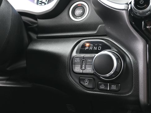 Used 2023 RAM 1500 Big Horn AWD/4WD image 37