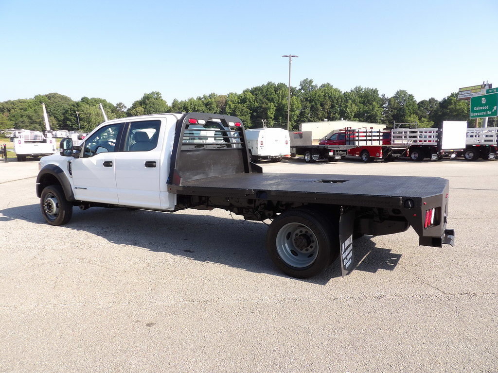 Used 2022 Ford F550 2WD Crew Cab Super Duty w/ Power Equipment Group image 4