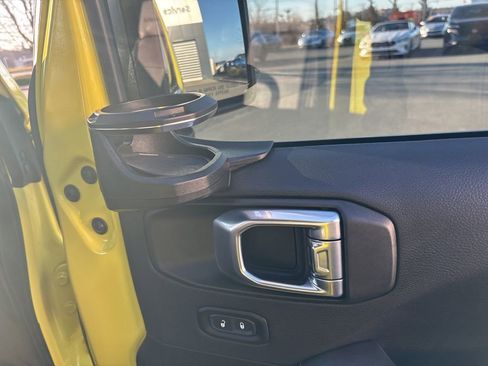 Used 2023 Jeep Wrangler Unlimited Sahara w/ Cold Weather Group image 28