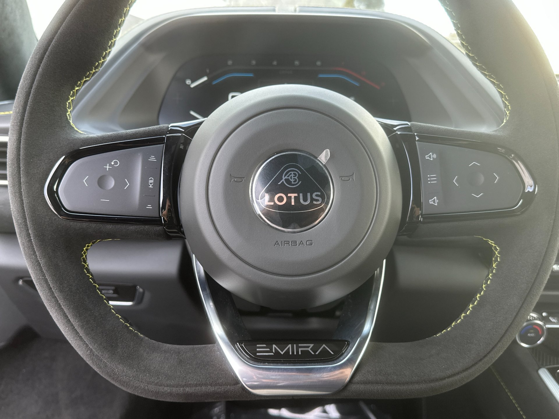 Used 2026 Lotus Emira RWD image 22