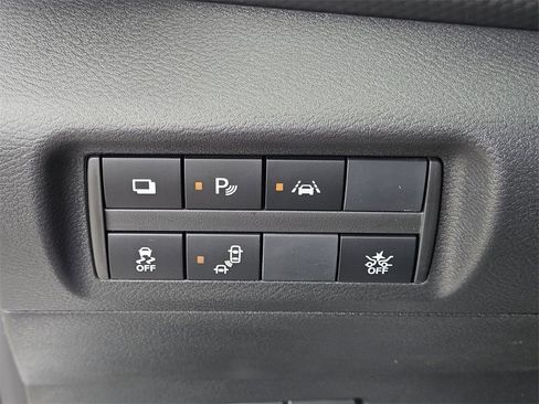 New 2025 Nissan Kicks Play S image 27