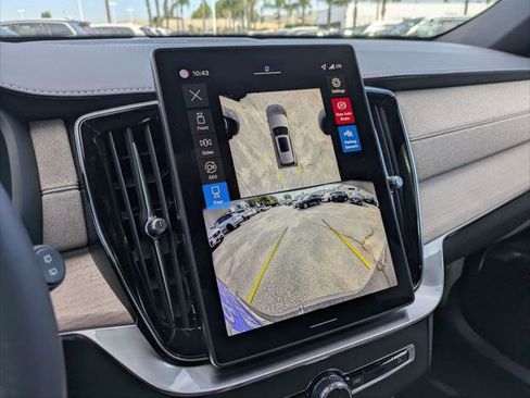 New 2026 Volvo XC90 T8 Plus w/ Protection Package Premier image 10