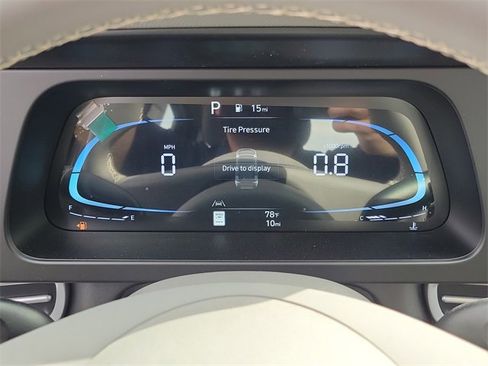 Used 2026 Hyundai Elantra Sport image 7