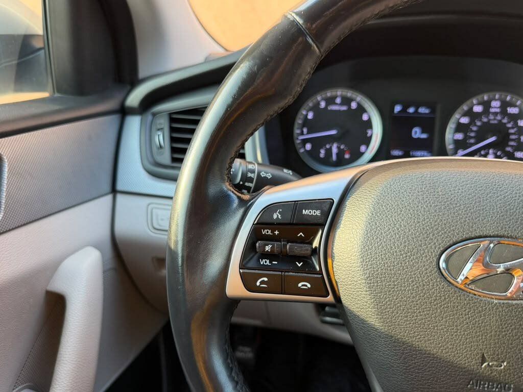 Used 2018 Hyundai Sonata SE FWD image 33