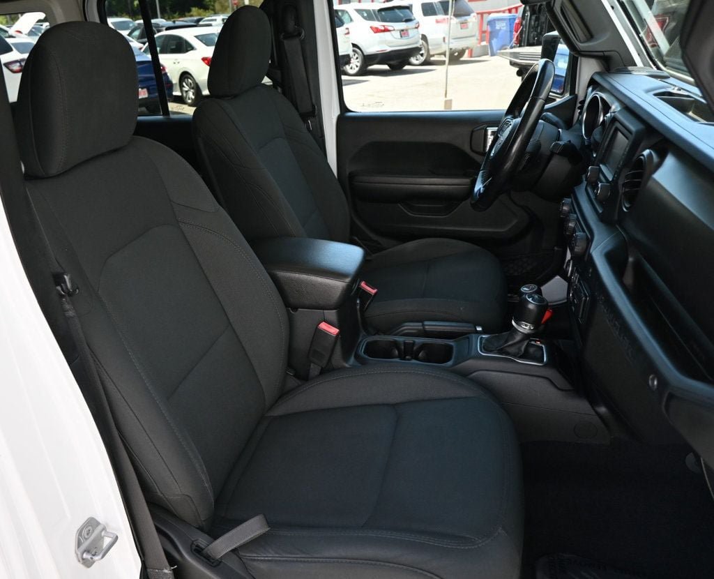 Used 2019 Jeep Wrangler Unlimited Sport S AWD/4WD image 17