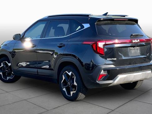 Used 2024 Kia Seltos EX AWD/4WD image 12