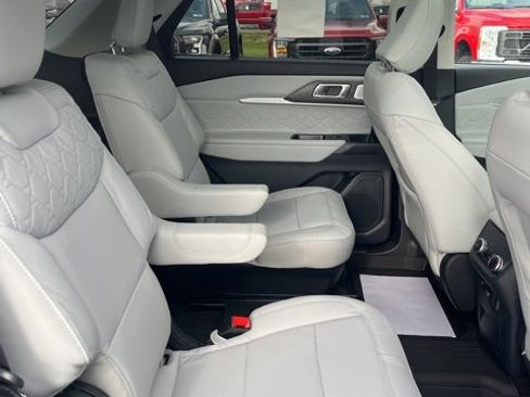 New 2026 Ford Explorer Platinum w/ LUX Leather Package image 22